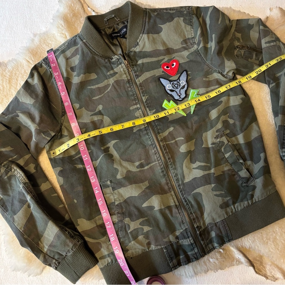 Camouflage Bomber Jacket with Embroidered Design - Picture 8 of 11